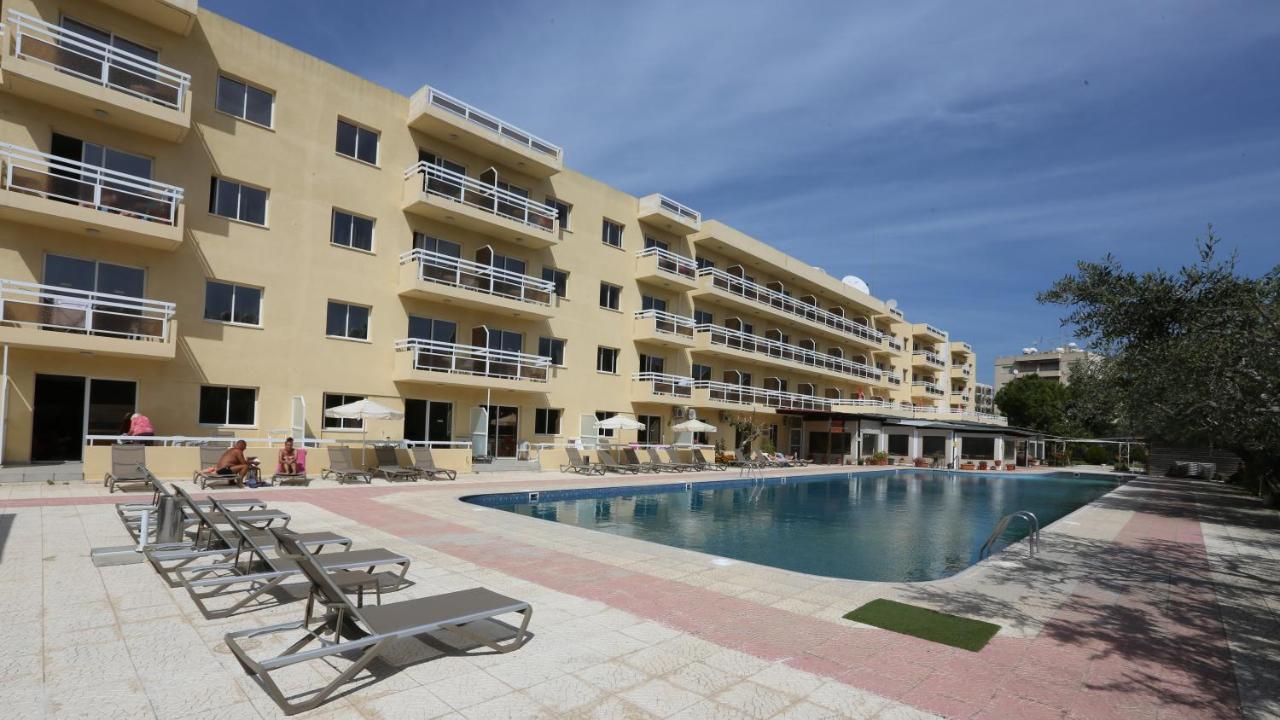 Sunquest Gardens Holiday Resort Limassol Exterior foto